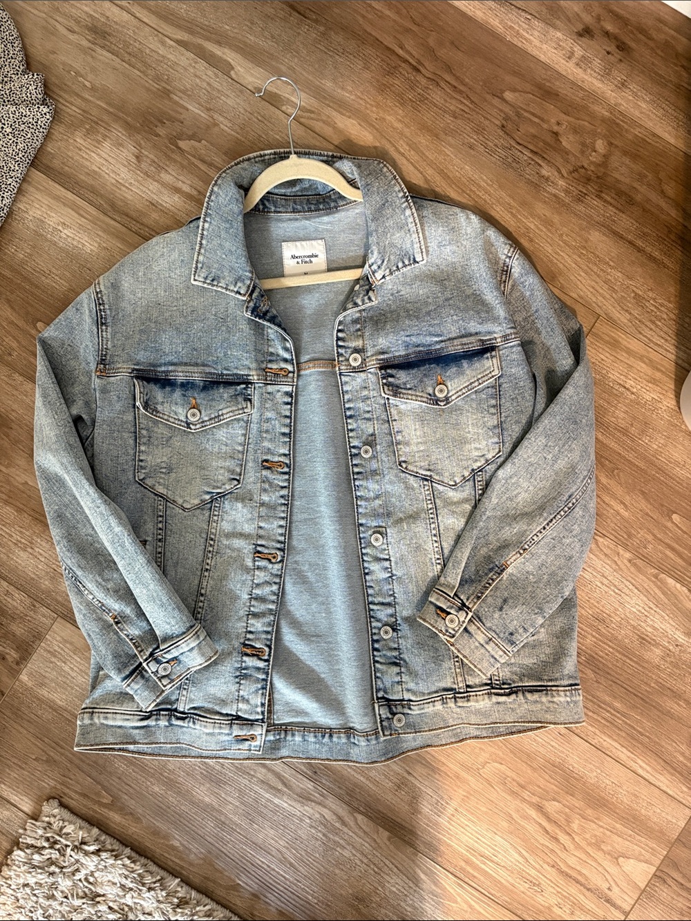 Abercrombie & Fitch Light Blue Denim Jacket - Women's